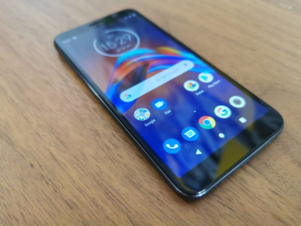 moto e6 play 02