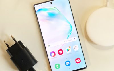 ¿Qué significa el triángulo amarillo al cargar mi móvil Samsung?