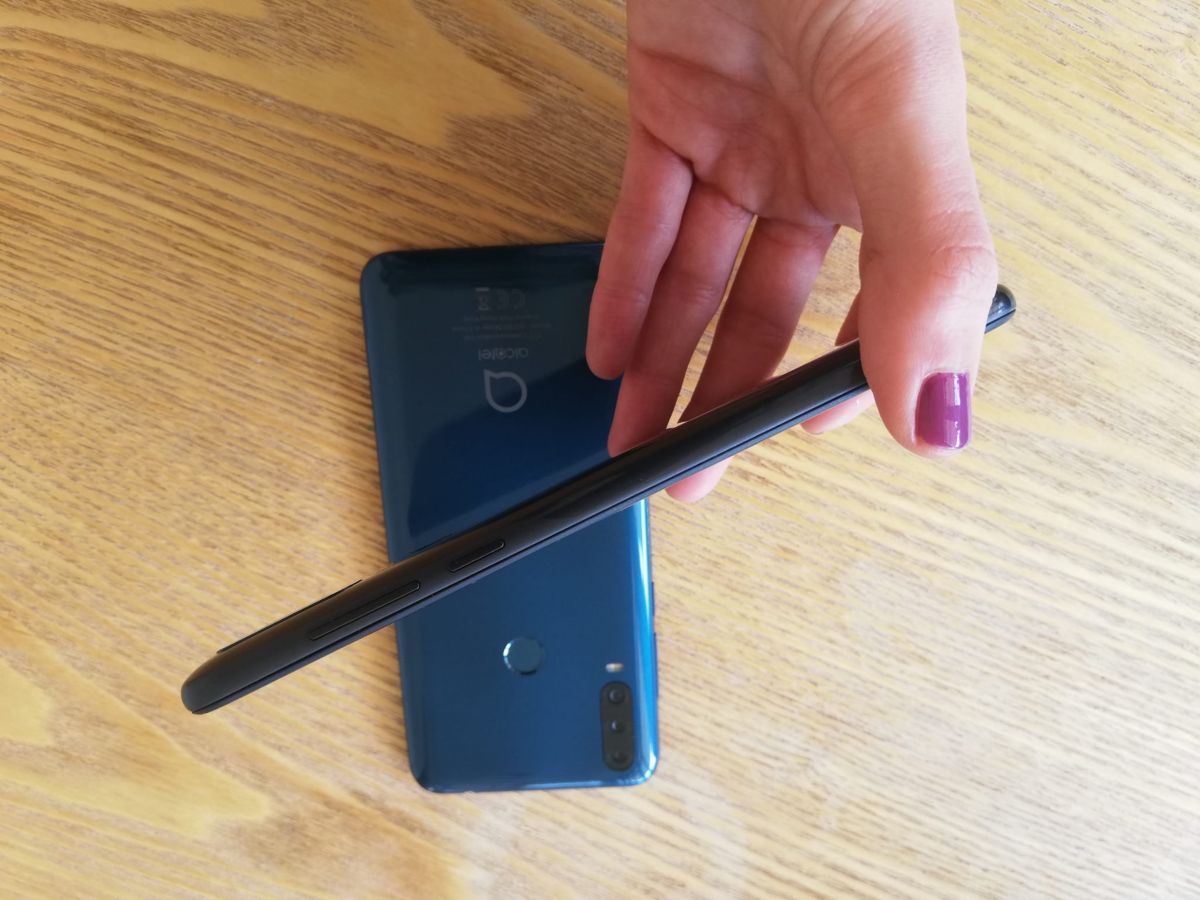 Alcatel 1S 2020 trasera