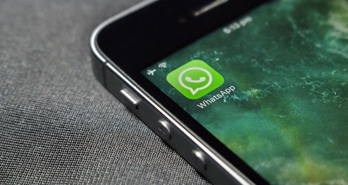 Escuchar notas de voz en WhatsApp sin visto: así puedes hacerlo
