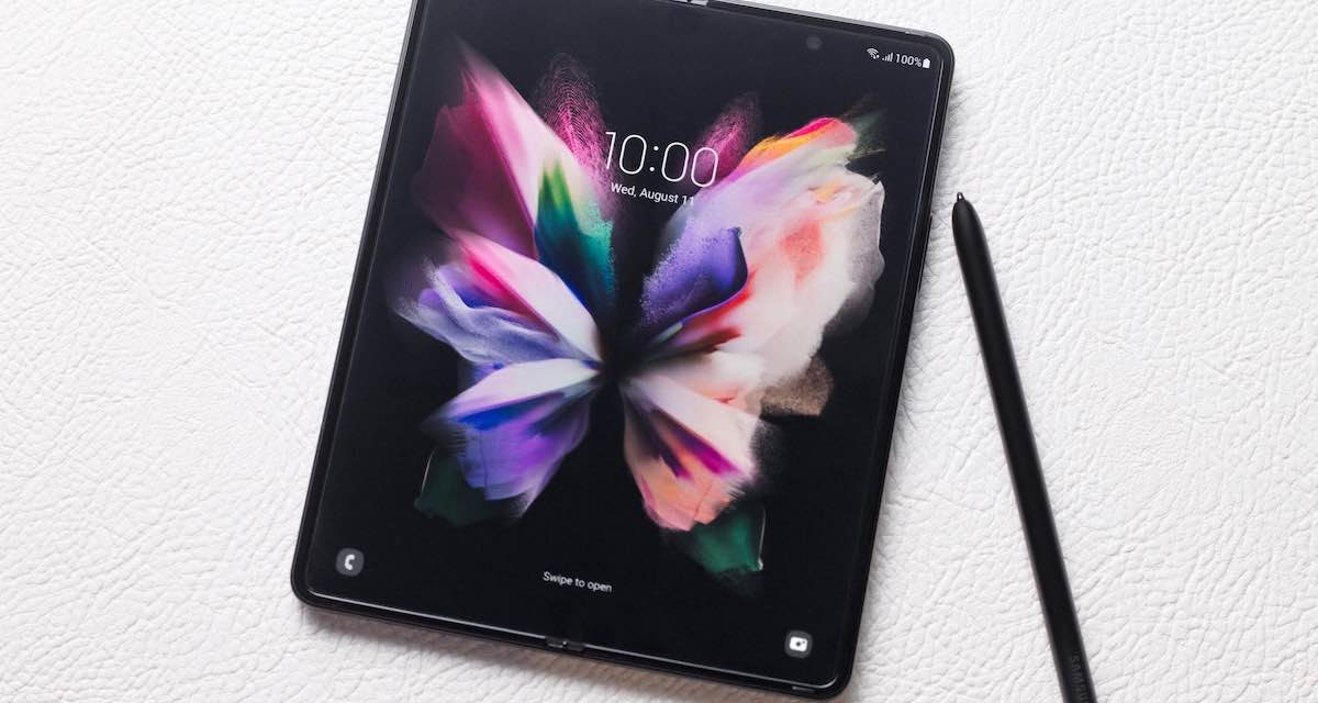 Samsung Galaxy Z Fold 3 5G: cámara bajo pantalla y resistencia al agua como principales novedades del plegable