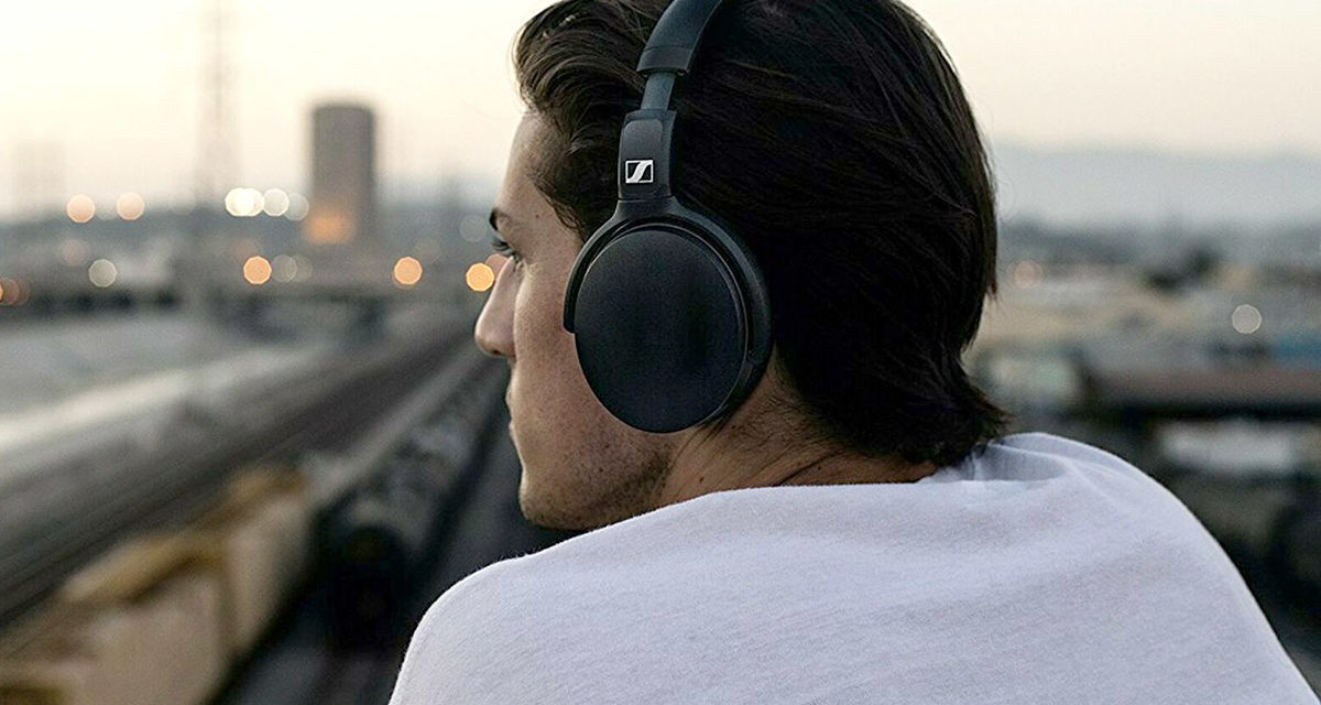 9 auriculares de menos de 200 euros para escuchar música en tu móvil