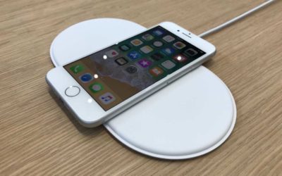 ¿Por qué se calienta el cargador inalámbrico de mi iPhone y no carga?