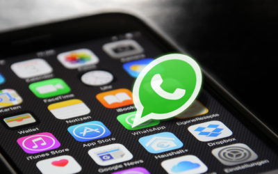 ¿Por qué no puedo meter a alguien en un grupo de WhatsApp?