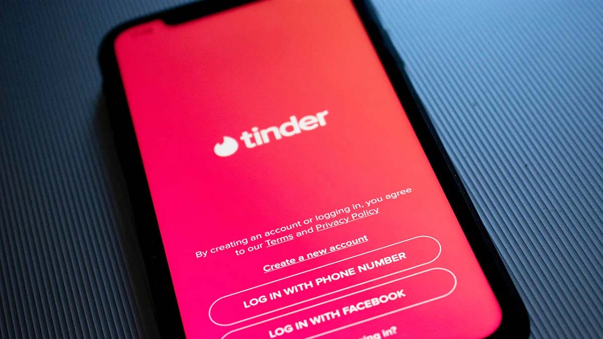 perfiles falsos de Tinder franceses