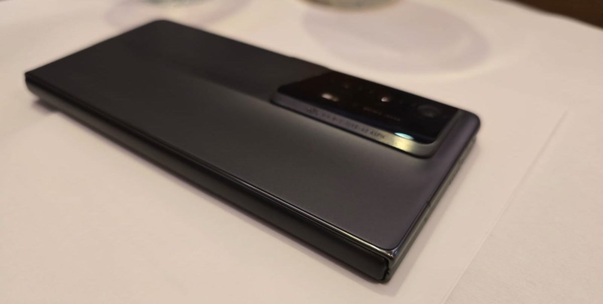honor-magic-v2-porsche-design-2
