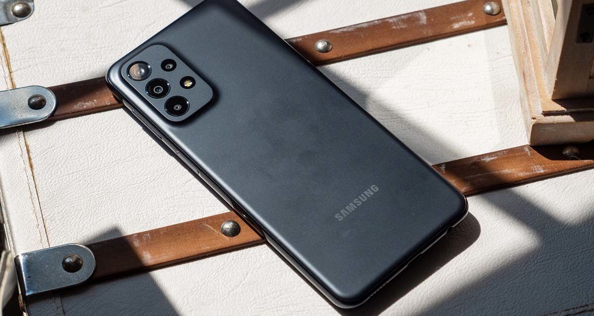 ¿El Samsung A23 trae auriculares y cargador? Este es el contenido de su caja
