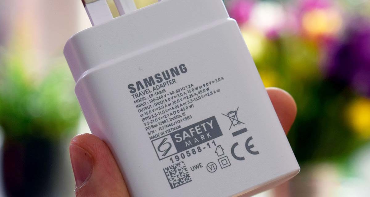 ¿Por qué Samsung ya no trae cargador? 5 motivos que lo explican