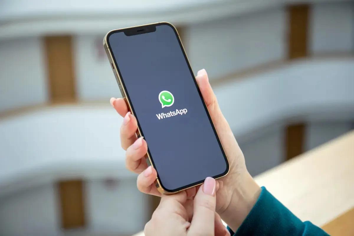 Fotos duplicadas de WhatsApp en iPhone, cómo quitar las dobles fotos en iOS 17