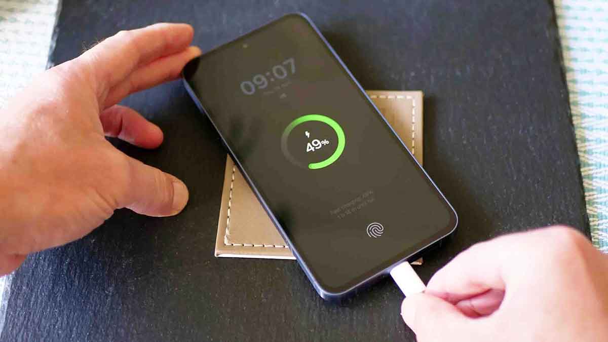 ¿Qué cargador usa el Galaxy A55 y dónde comprar el original? 1 que cargador usa el galaxy a55 y donde comprarlo
