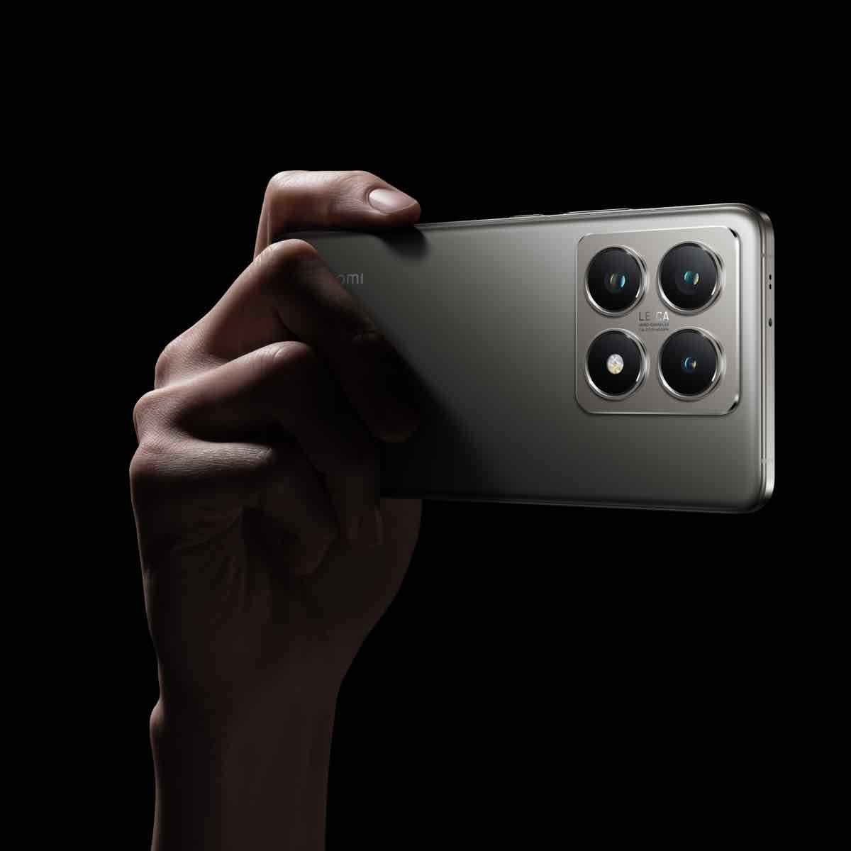 Xiaomi 14T Pro-hand back deco-R7