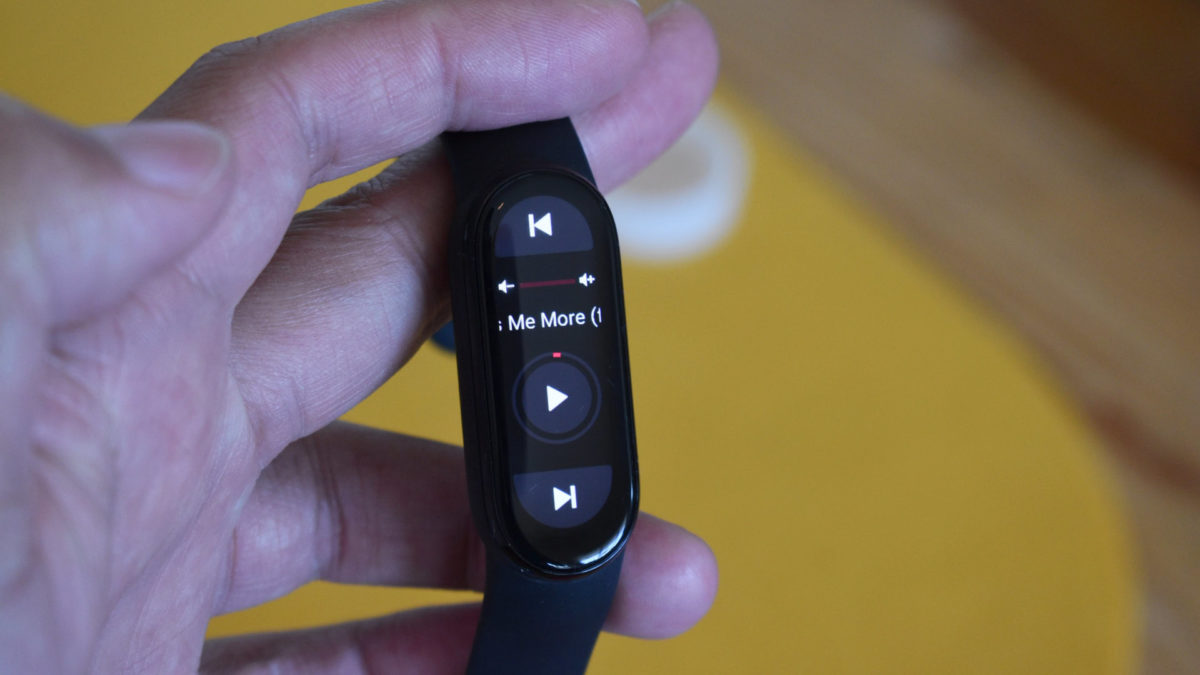 xiaomi-mi-band-music-spotify-control-1