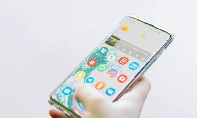 Cómo encender rápidamente la linterna en mi móvil Samsung