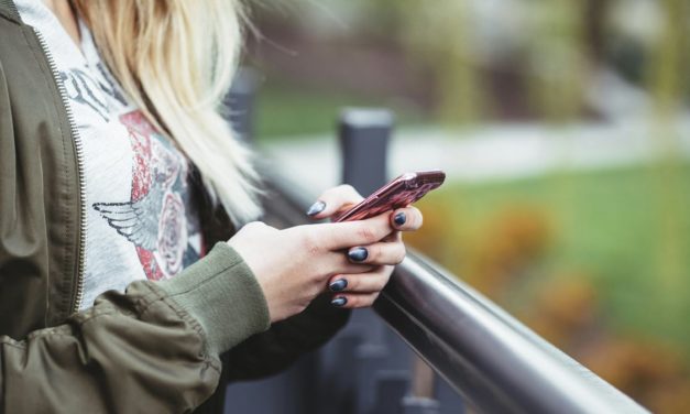Los 7 trucos que aplico para no quedarme sin batería en el móvil cuando estoy de viaje