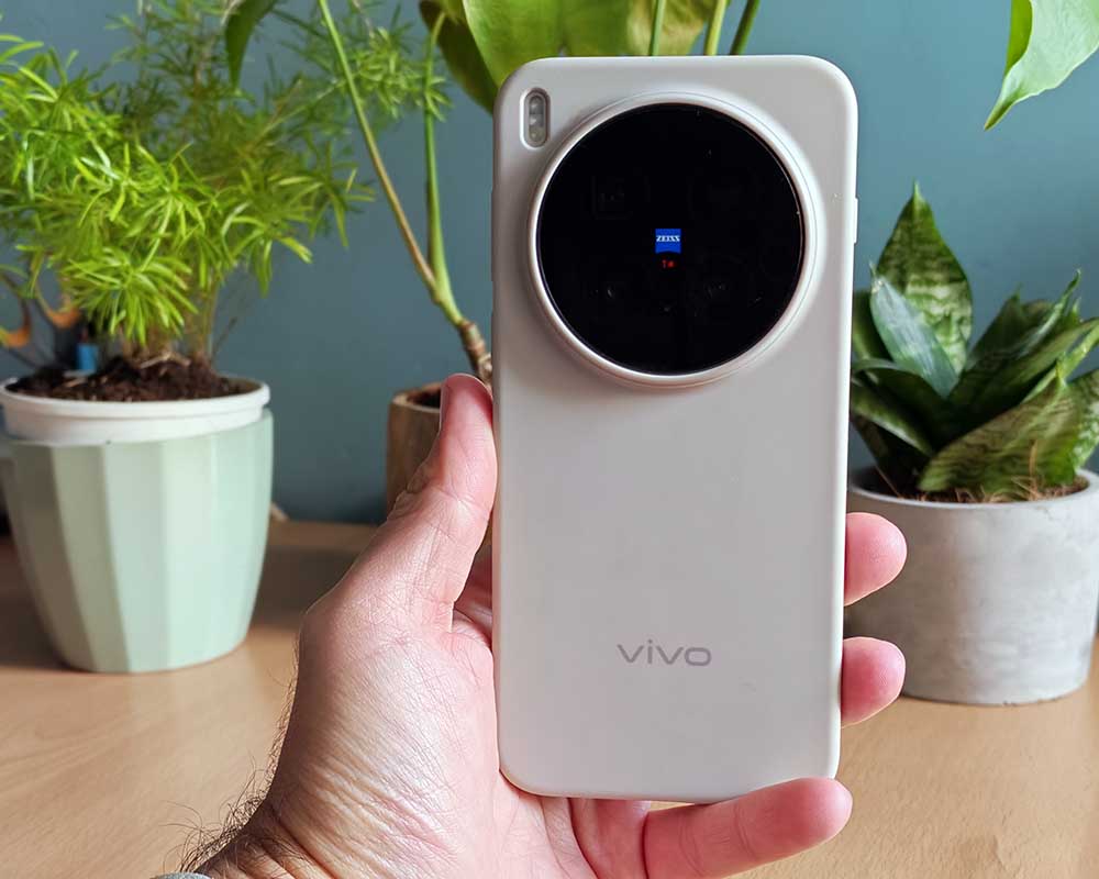 vivo X300 Pro 1